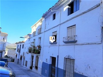 1 - Castillo de Locubín, House