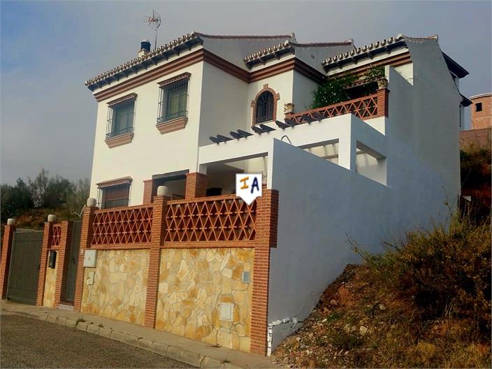 Image No.1-4 Bed House for sale