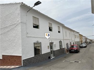 1 - Castillo de Locubín, House