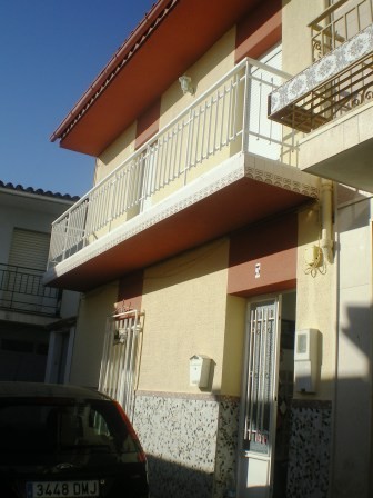 Image No.1-3 Bed Townhouse for sale