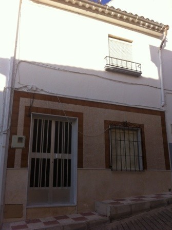 Image No.1-4 Bed Townhouse for sale