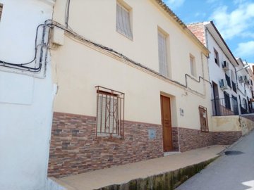 1 - Noguerones, Maison de village