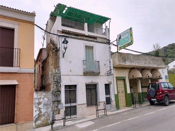 Image No.1-Maison de ville de 3 chambres à vendre à Rute