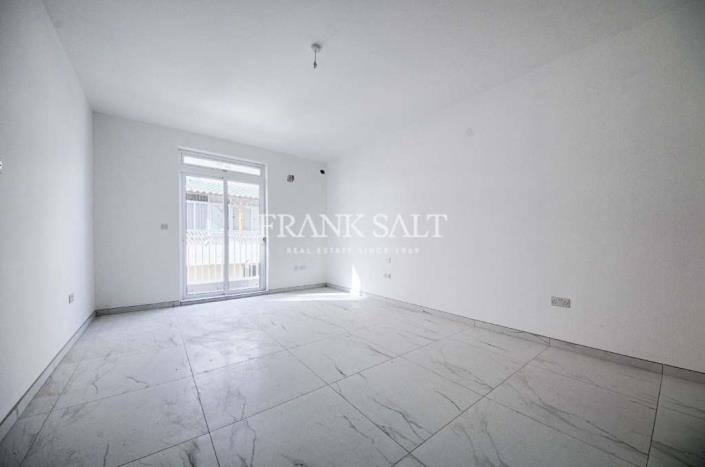 Image No.1-3 Bed Penthouse for sale