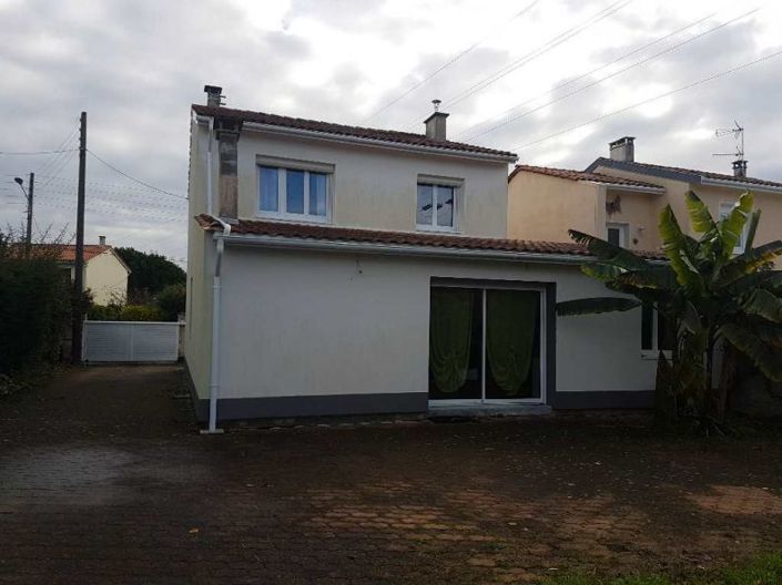 Image No.1-4 Bed House for sale