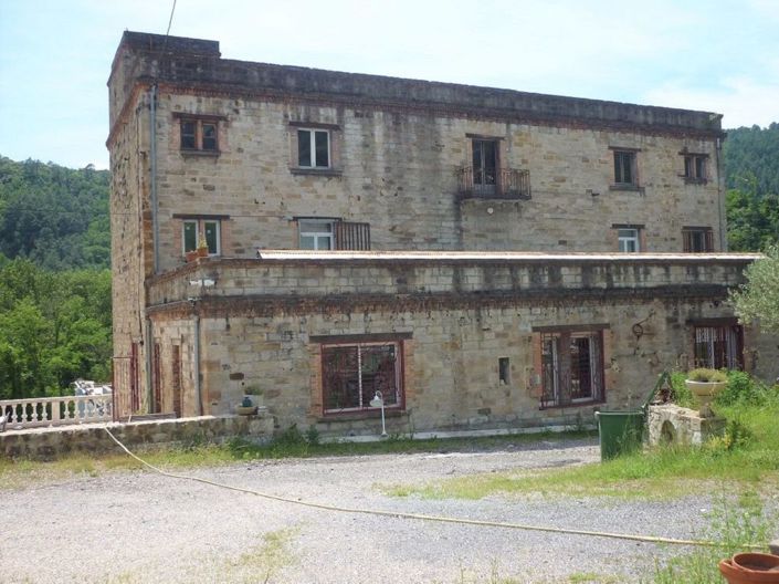 Image No.1-Maison de campagne de 9 chambres à vendre à Les Salles-du-Gardon