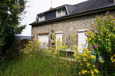 1 - Ambrières-les-Vallées, House