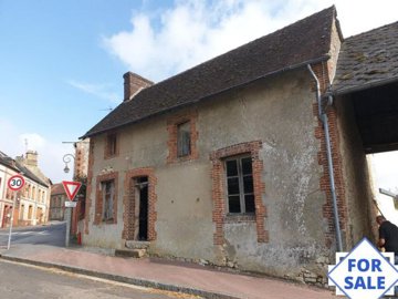 1 - Moulins-la-Marche, Maison