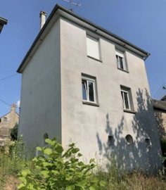 1 - Ambrières-les-Vallées, House