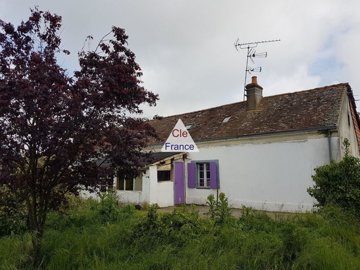 1 - Louailles, Country House