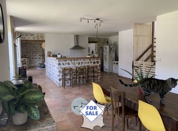 propertyforsaleinfrance-withclefrancejoinourm