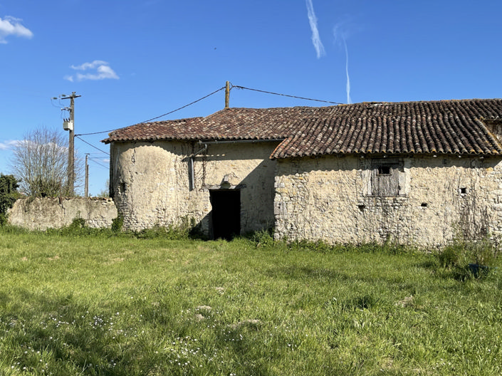 Image No.1-Barn for sale