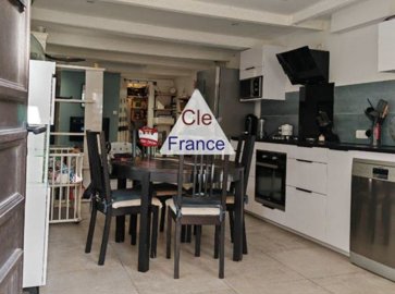 propertyforsaleinfrance-withclefrancejoinourm