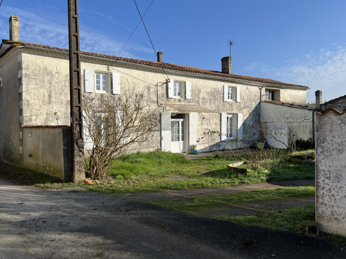 Image No.1-4 Bed Country House for sale