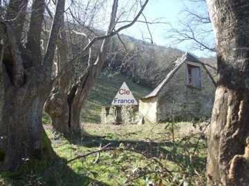 1 - Ourdis-Cotdoussan, Barn