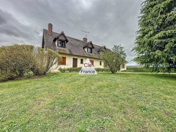 1 - Ouzouer-sur-Trézée, Maison de campagne