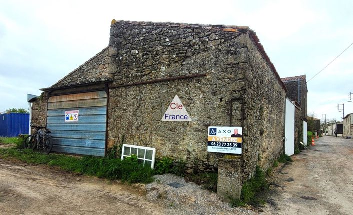 Image No.1-Barn for sale