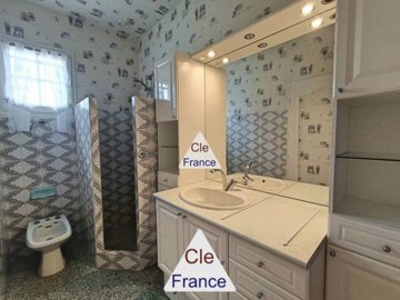 propertyforsalepropertyforsaleinfrance-withcl