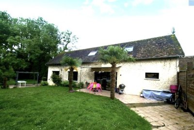 1 - Chaumont-en-Vexin, Country House