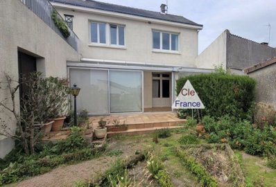 propertyforsalepropertyforsaleinfrance-withcl