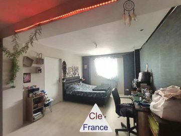 propertyforsalepropertyforsaleinfrance-withcl