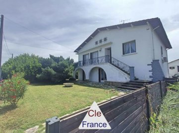 propertyforsalepropertyforsaleinfrance-withcl