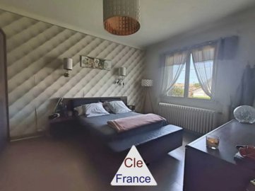 propertyforsalepropertyforsaleinfrance-withcl