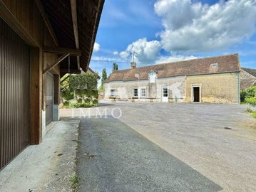 1 - Cerisé, Maison de campagne