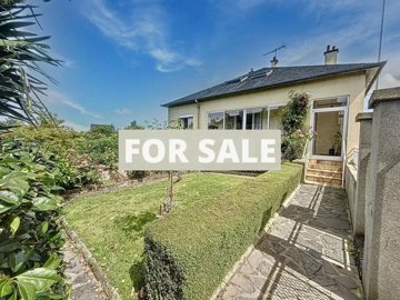 1 - Vire, Property