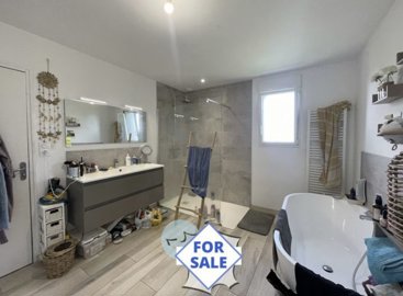 propertyforsalepropertyforsaleinfrance-withcl