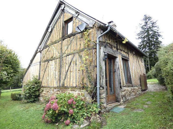 Image No.1-Maison de campagne de 1 chambre à vendre à Barenton