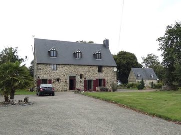 1 - Saint-Quentin-les-Chardonnets, House