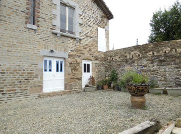 propertyforsalepropertyforsaleinfrance-withcl