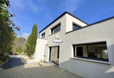 propertyforsaleinfrance-withclefrancejoinourm