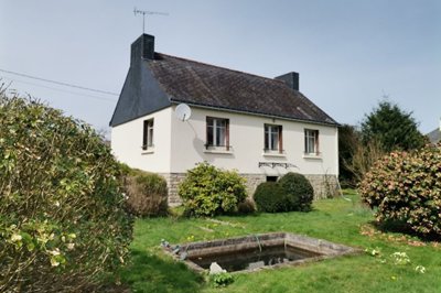 1 - Josselin, House