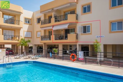 Apartment For Sale  in  Polis