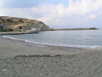 Nearby beach in Pahia Ammos