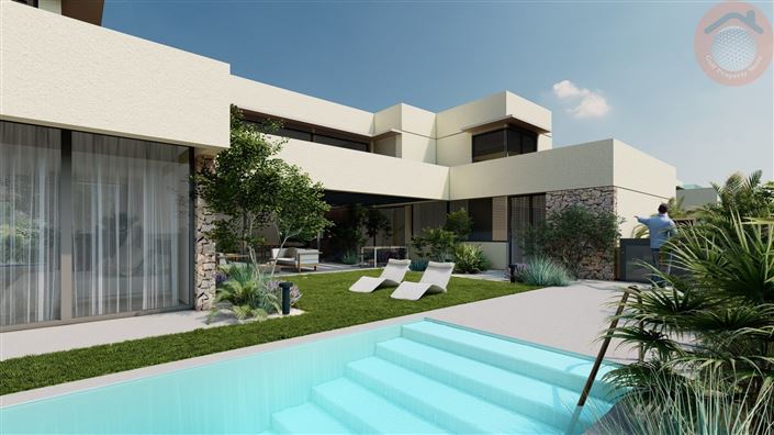 Image No.1-6 Bed Villa for sale