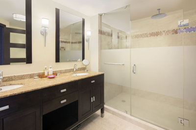 concierge-collection-bathroom-1-bed-ocean-fro