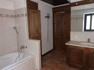 ch-1005-pazzallo-bathroom-1