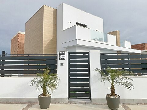 Image No.1-3 Bed Villa for sale