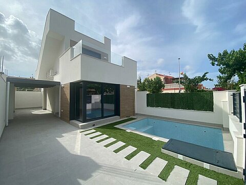 Image No.1-3 Bed Villa for sale