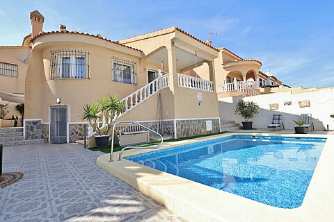 Image No.1-3 Bed Villa for sale