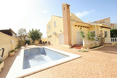 Image No.1-2 Bed Villa for sale