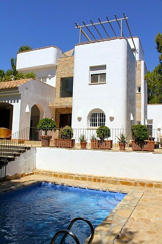 Image No.1-5 Bed Villa for sale