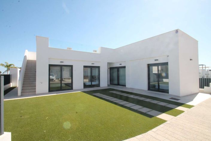 Image No.1-3 Bed Villa for sale