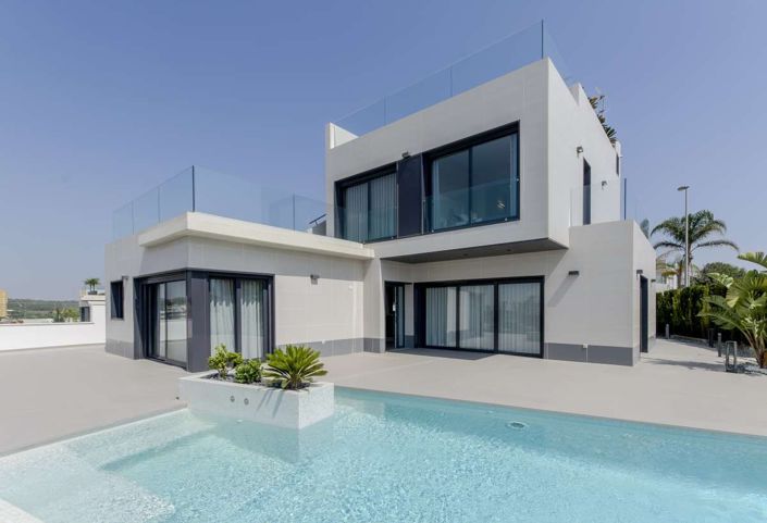 Image No.1-3 Bed Villa for sale