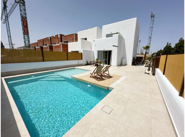 Image No.1-3 Bed Villa for sale