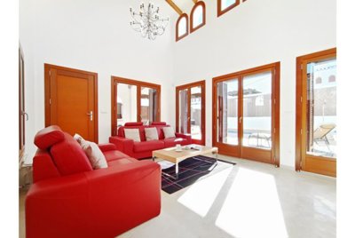sunsure-hub-cuarzo-villa-017-living-room-02-1