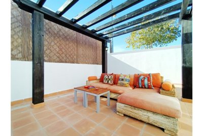 sunsure-hub-cuarzo-villa-017-patio-01-1170x78